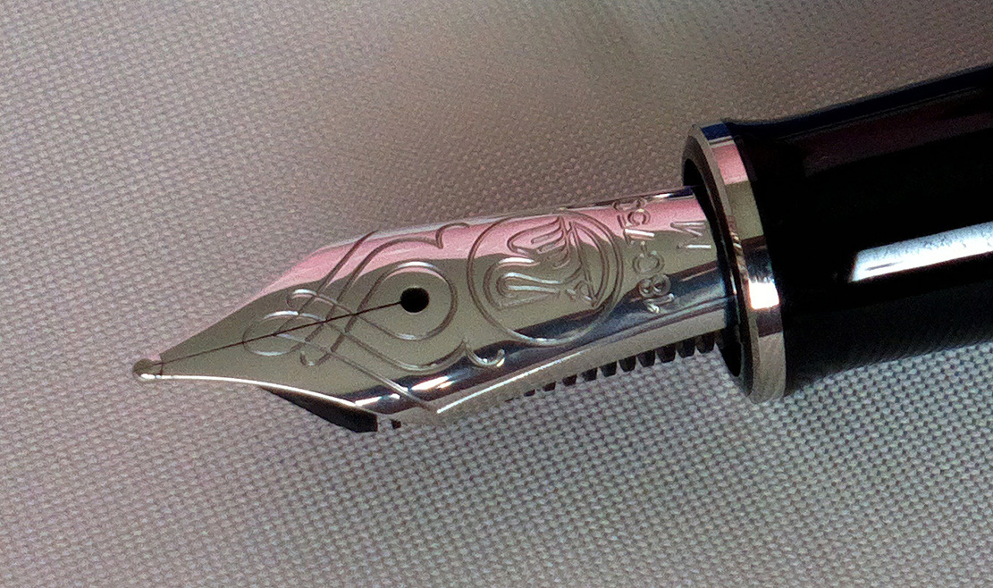 Detail of Parker 75 sterling silver with crosshatch