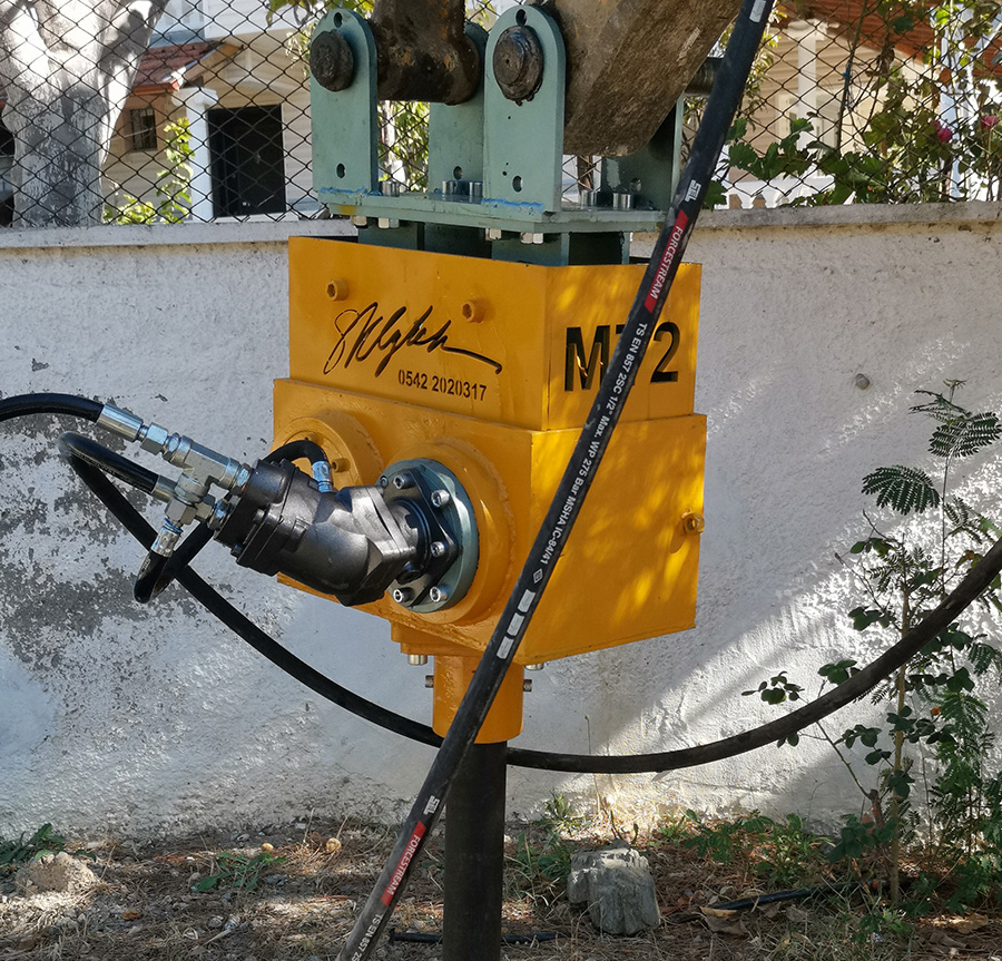 Ulugtekin Vibro Çekiç - Vibrasyonlu Çakıcı - Vibrasyonlu kazık çakma makinası